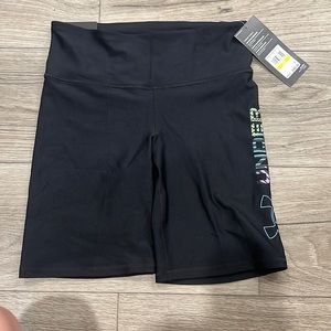 NWT! Under Armour Compression Bike Shorts Size M